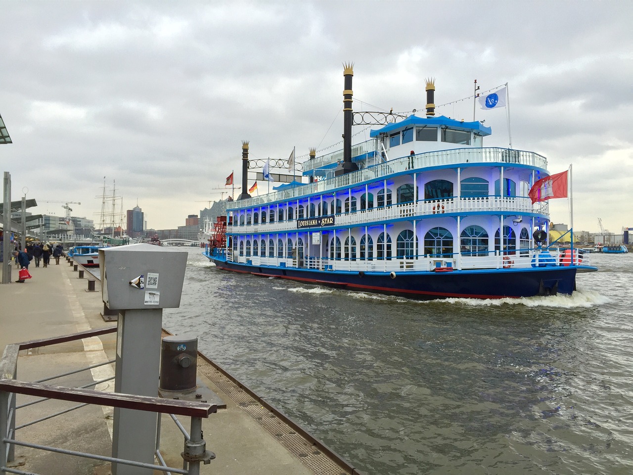 ship hamburg port free photo