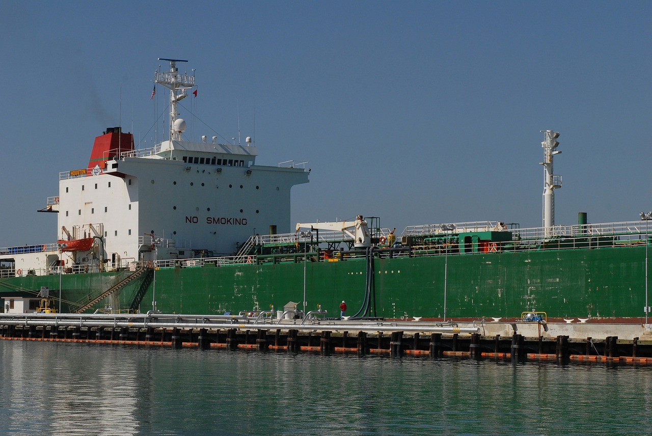 ship tanker oil free photo