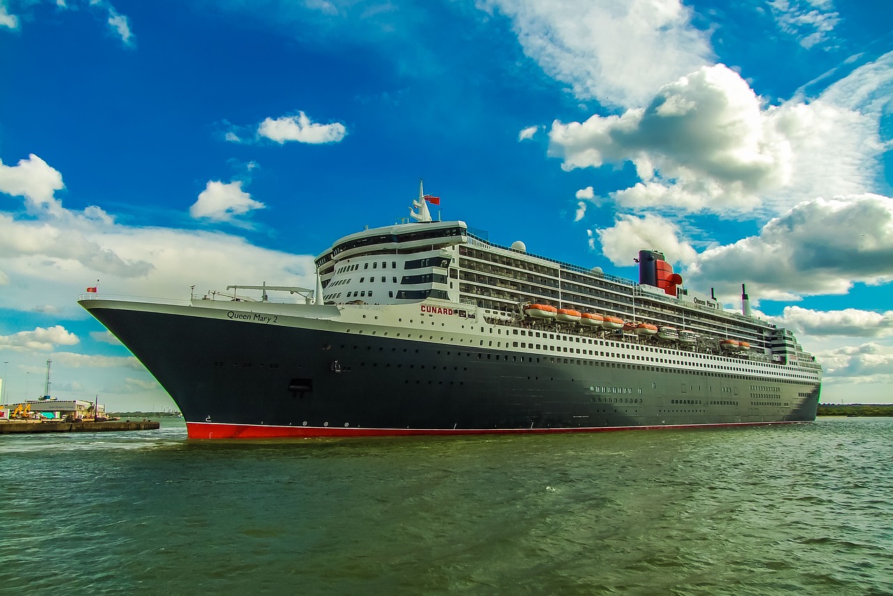 ship the queen mary 2 england free photo