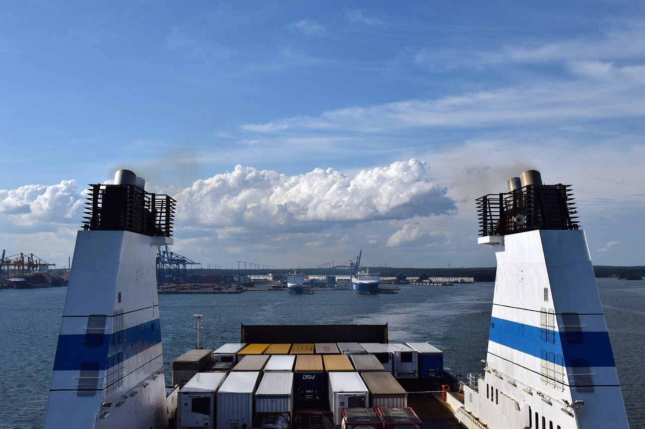 ship container port free photo