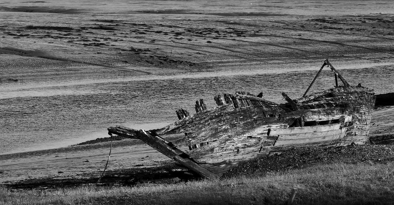 ship wreck lapsed scotland free photo