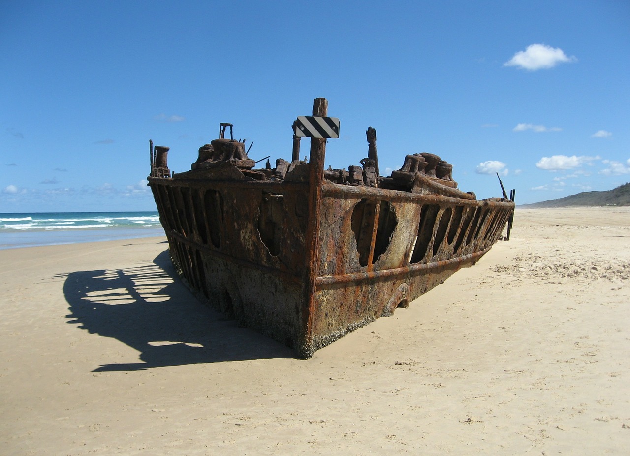 ship wreck fraser island australia free photo