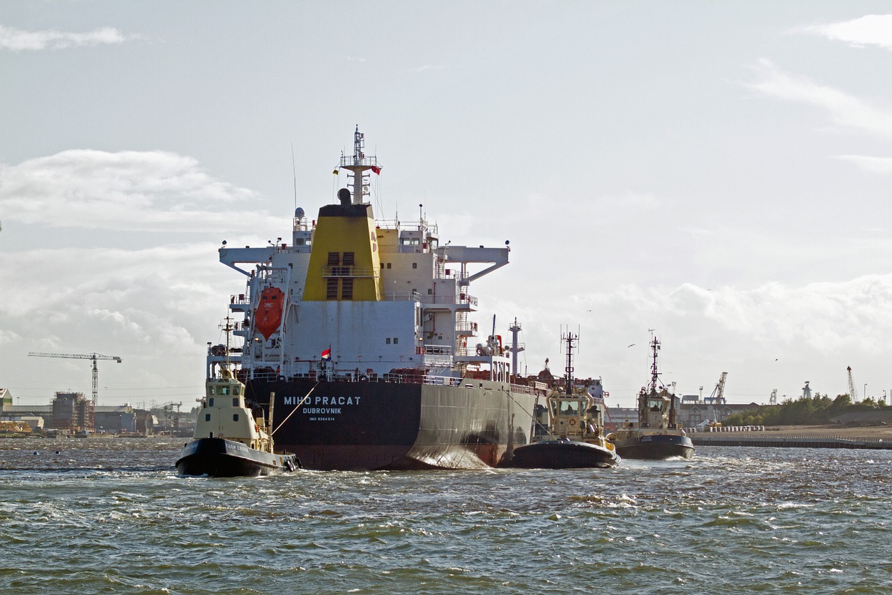 shipping river tyne newcastle free photo