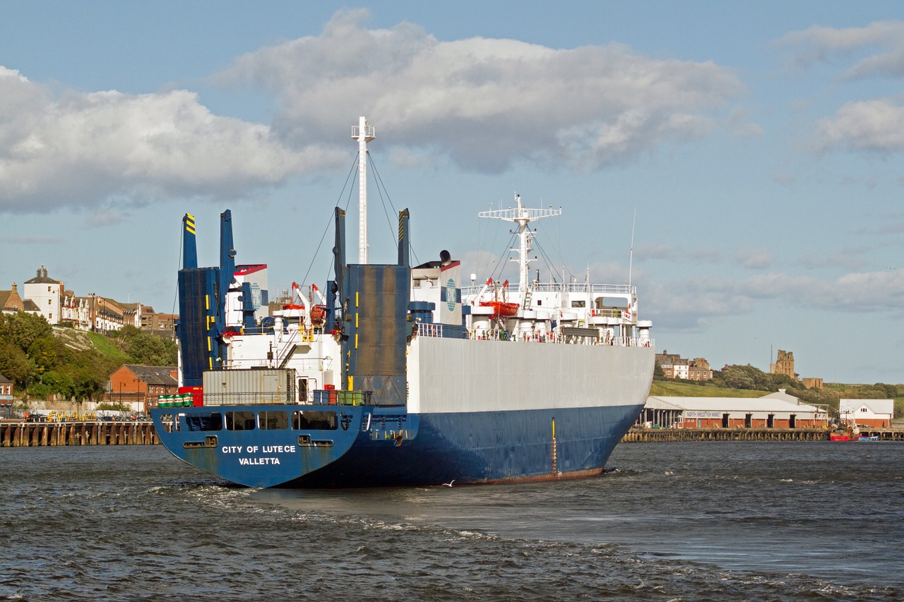 shipping tyne car carrier free photo