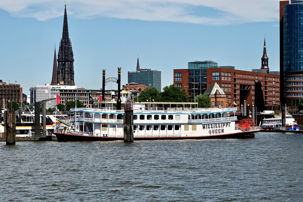 shipping  excursion ship  paddle steamers free photo