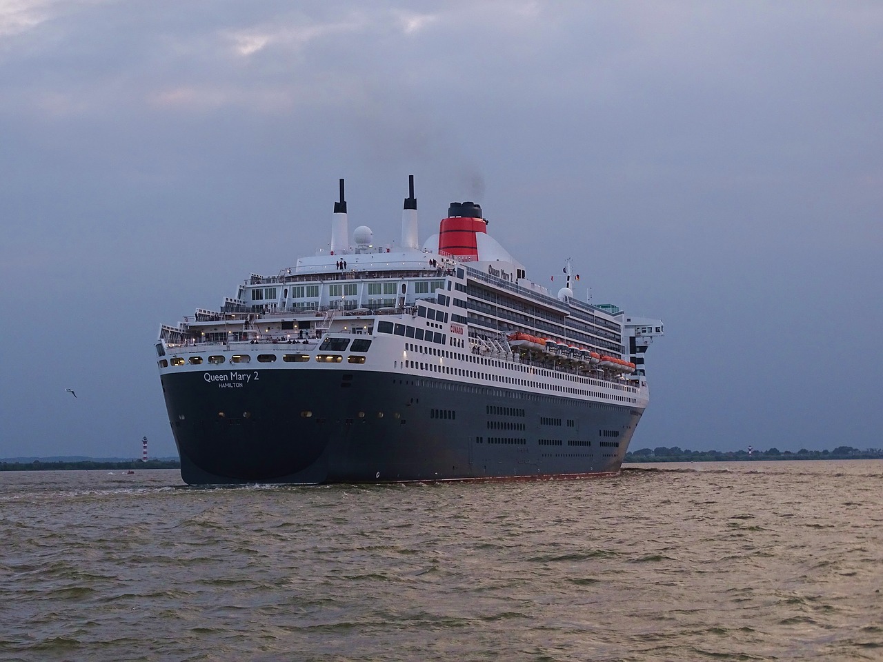 ships queen mary cruise ship free photo