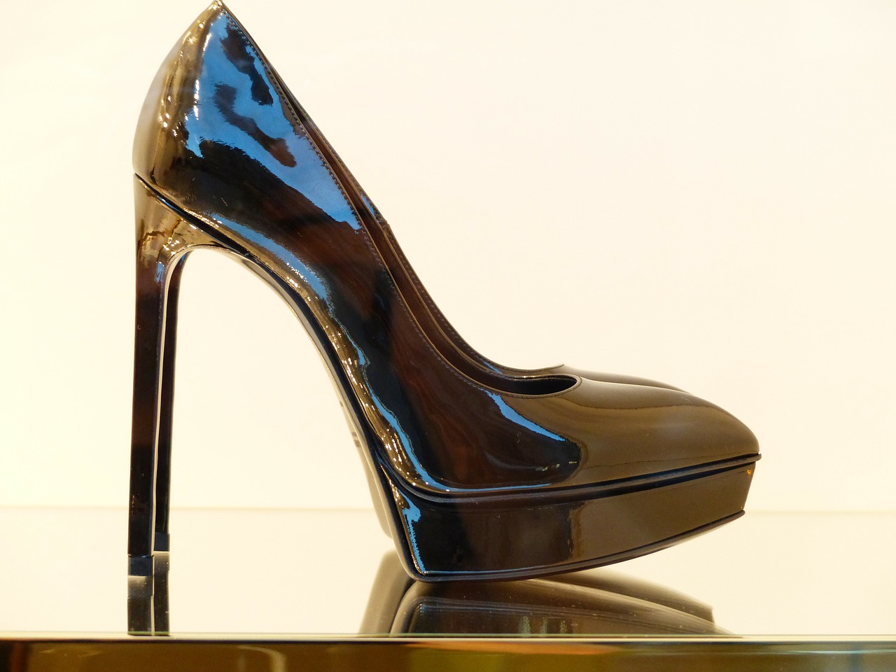 shoe high heeled shoe pumps free photo