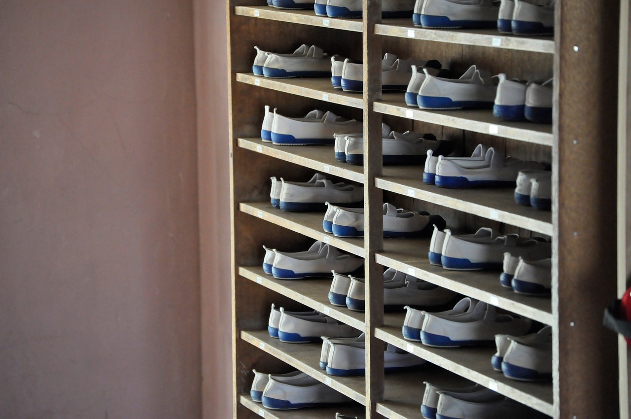 shoe footwear rack free photo