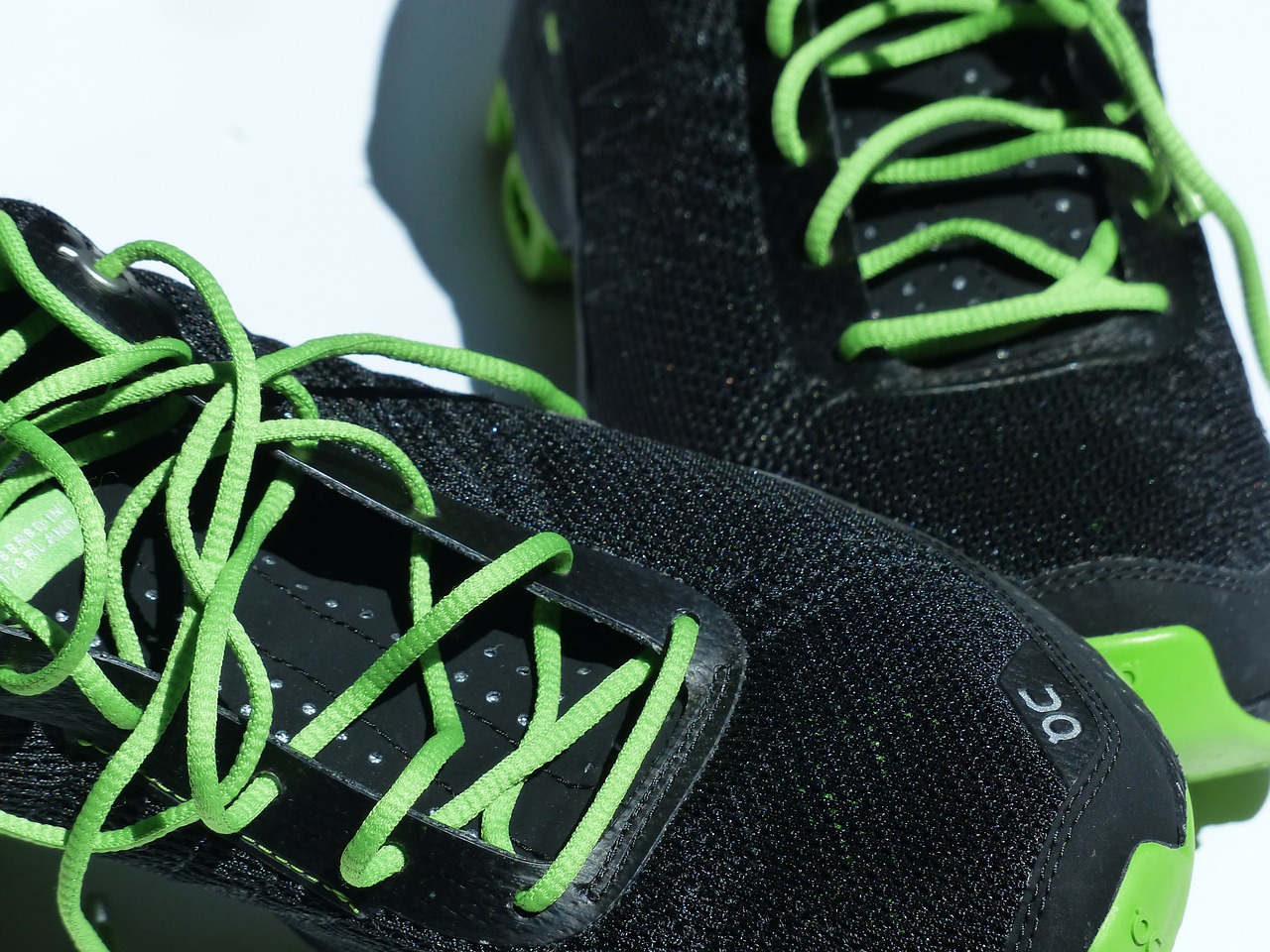 shoelaces lacing green free photo
