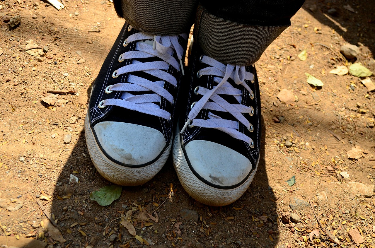 shoes converse shoelaces free photo
