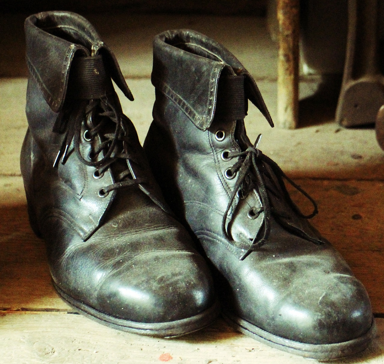 shoes leather boots leather shoes free photo