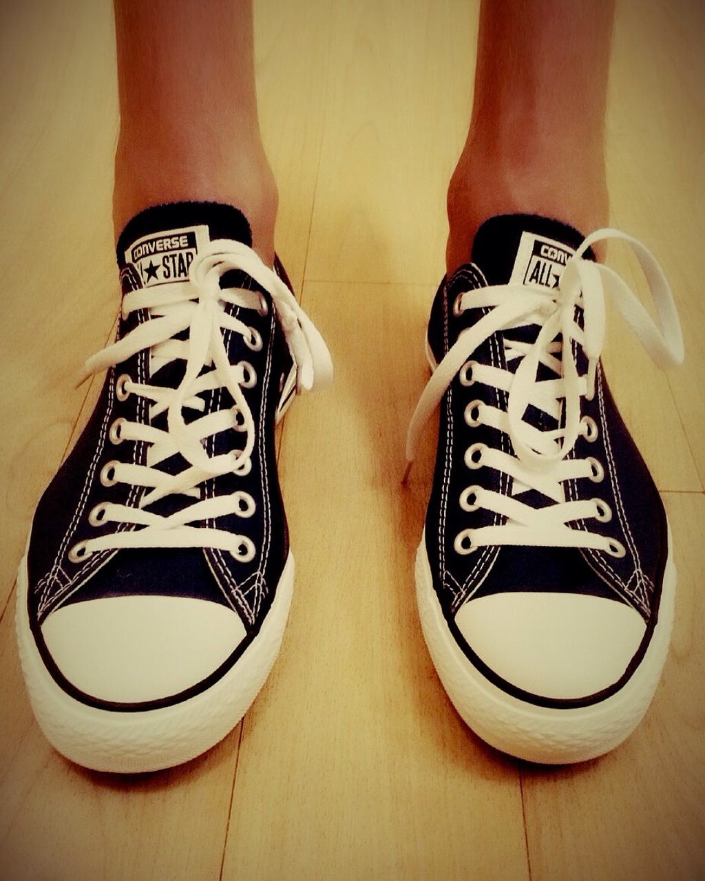 shoes sneakers chucks free photo