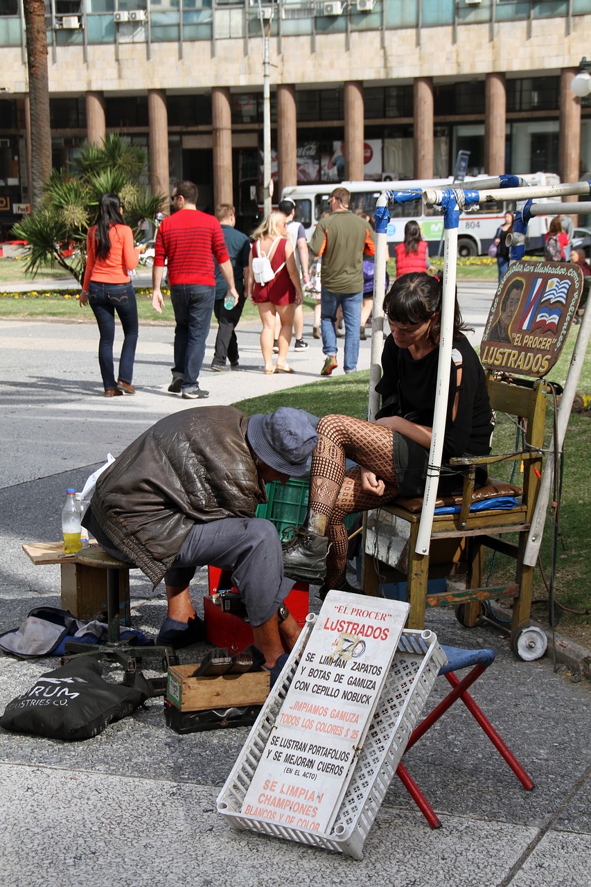 shoeshine man woman polish free photo