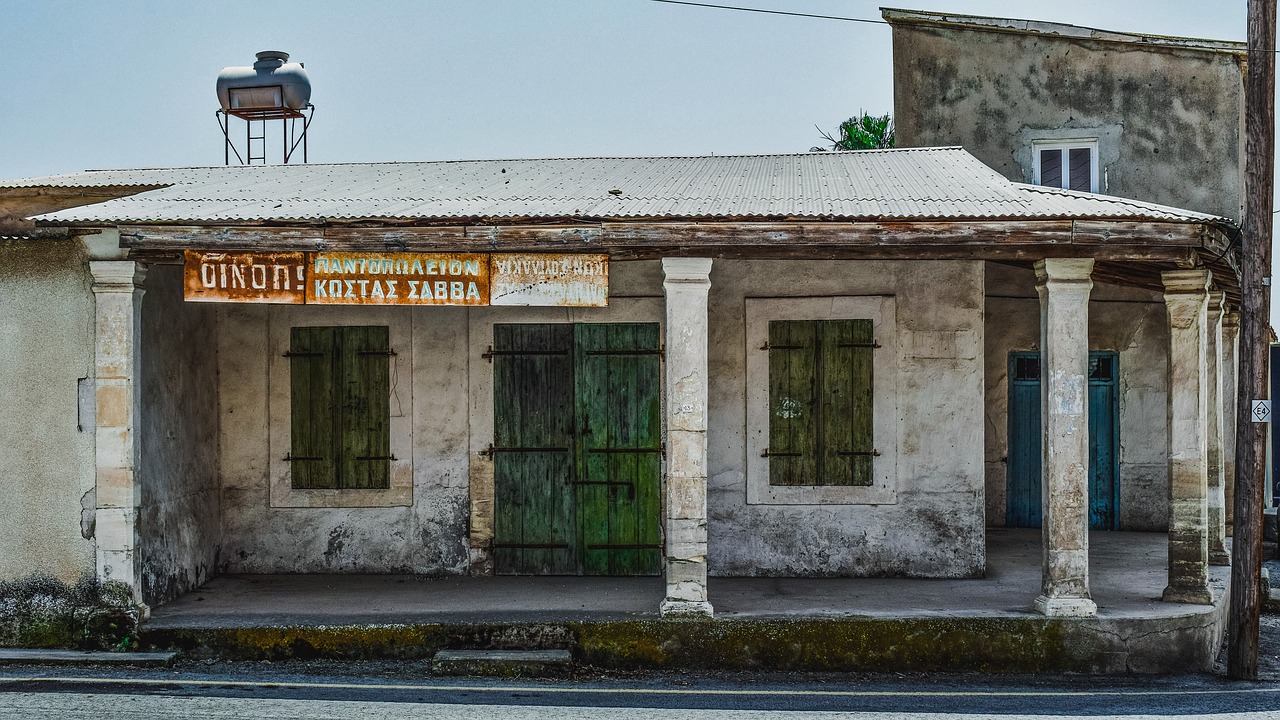 shop  old  abandoned free photo