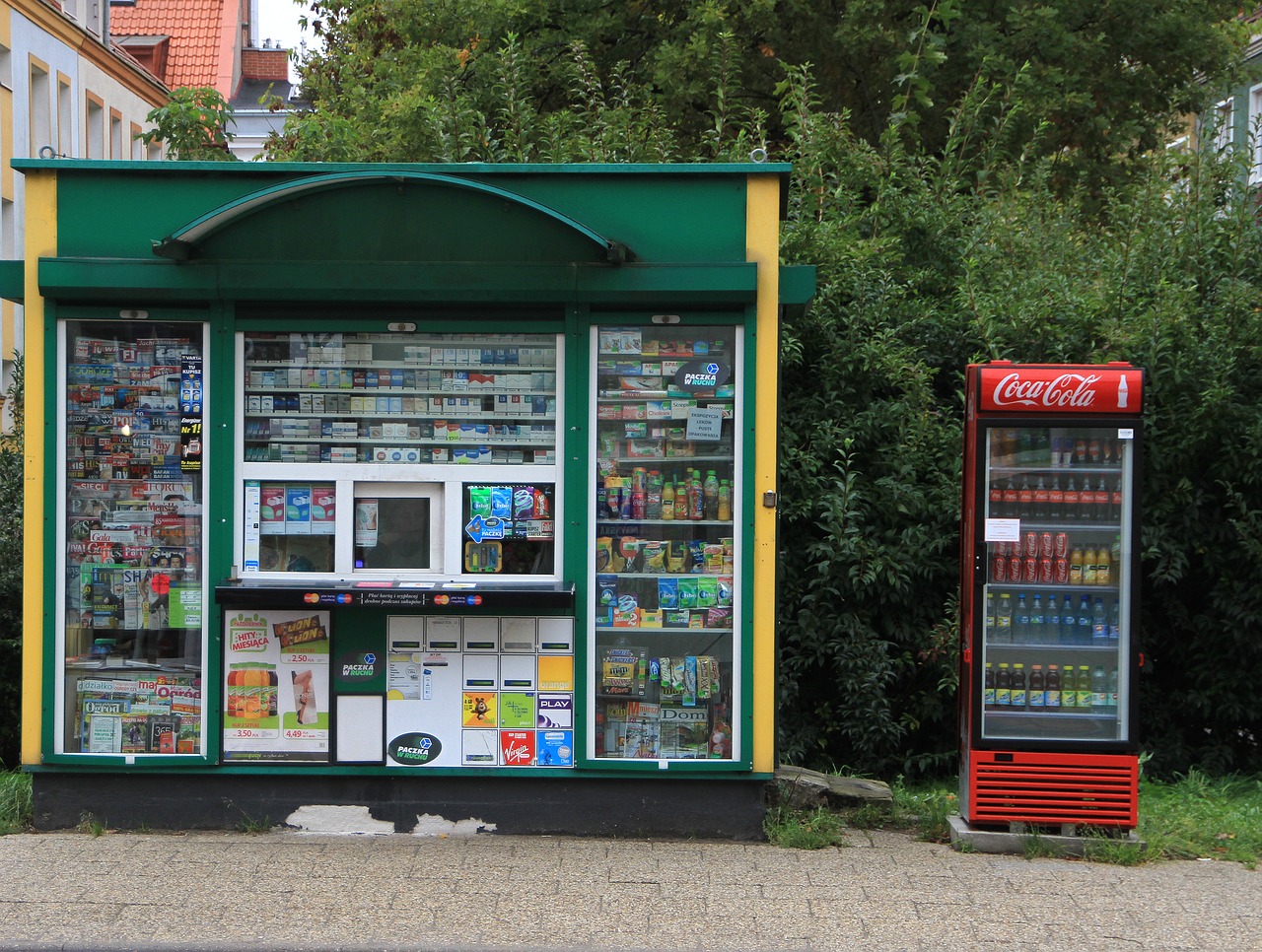 shopping kiosk street vending free photo