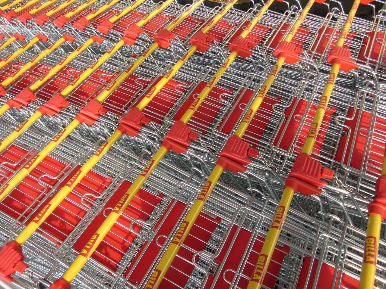 shopping cart steel plastic free photo