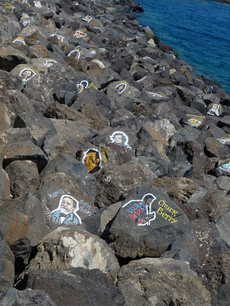 shore stones stones painted free photo