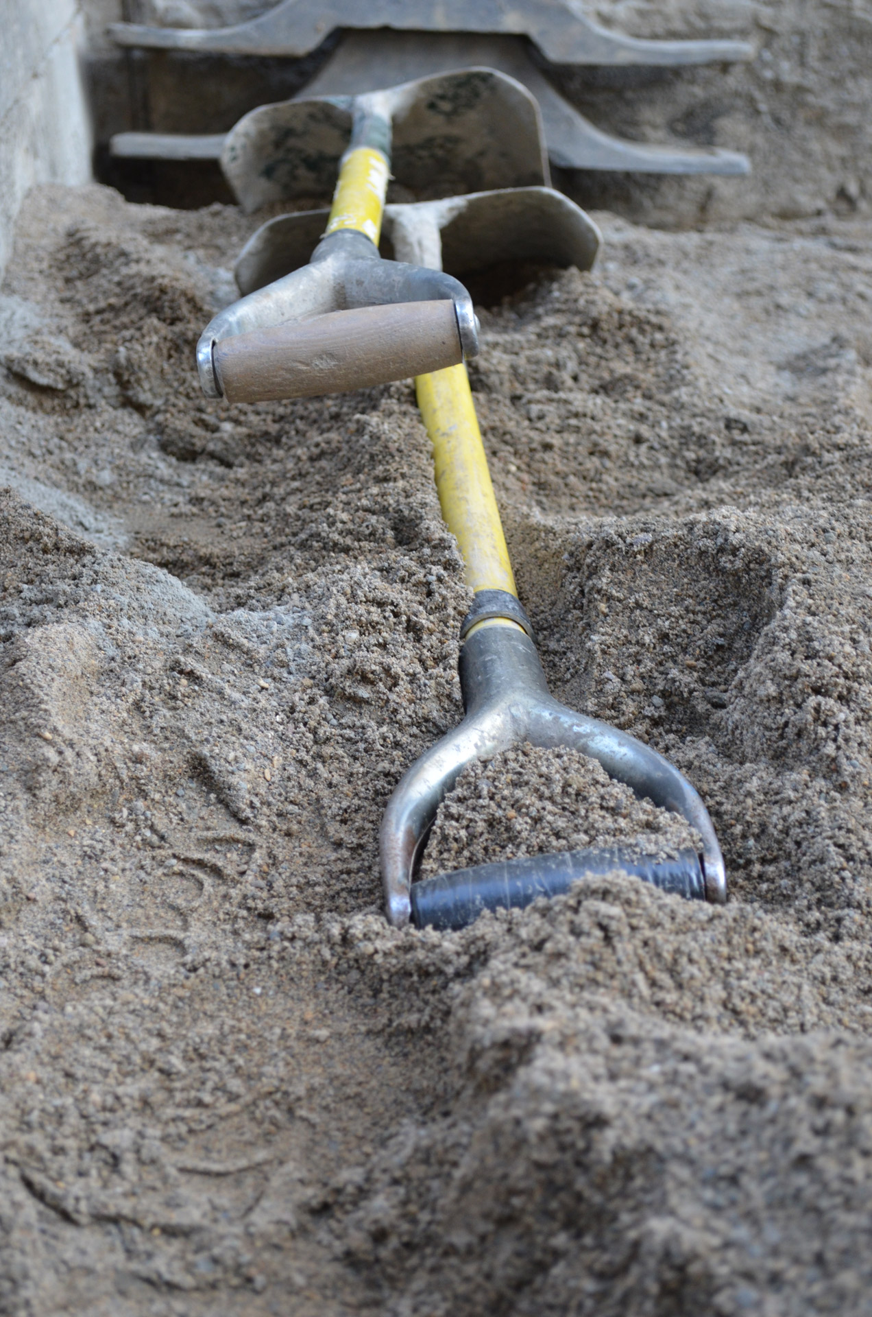 shovels sand shovels and sand free photo