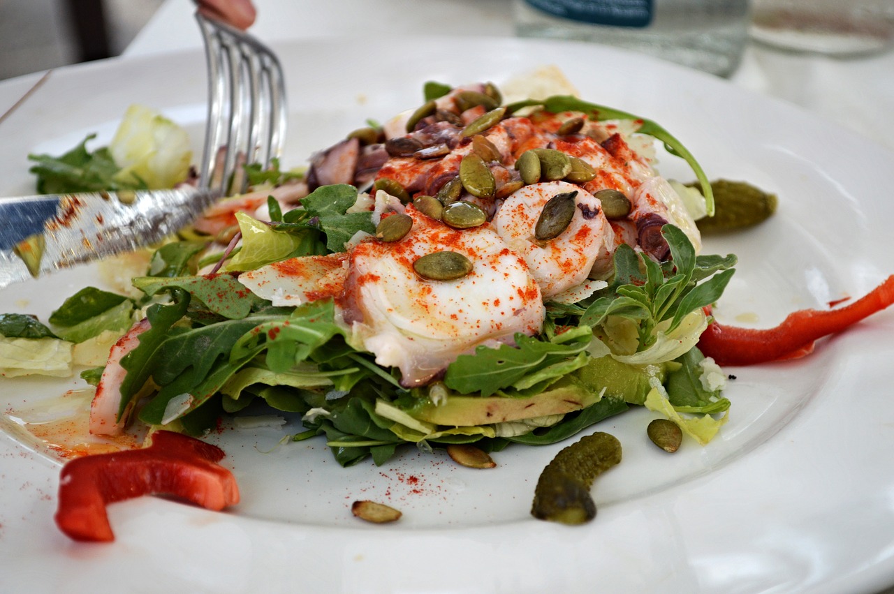 shrimps dish salad free photo