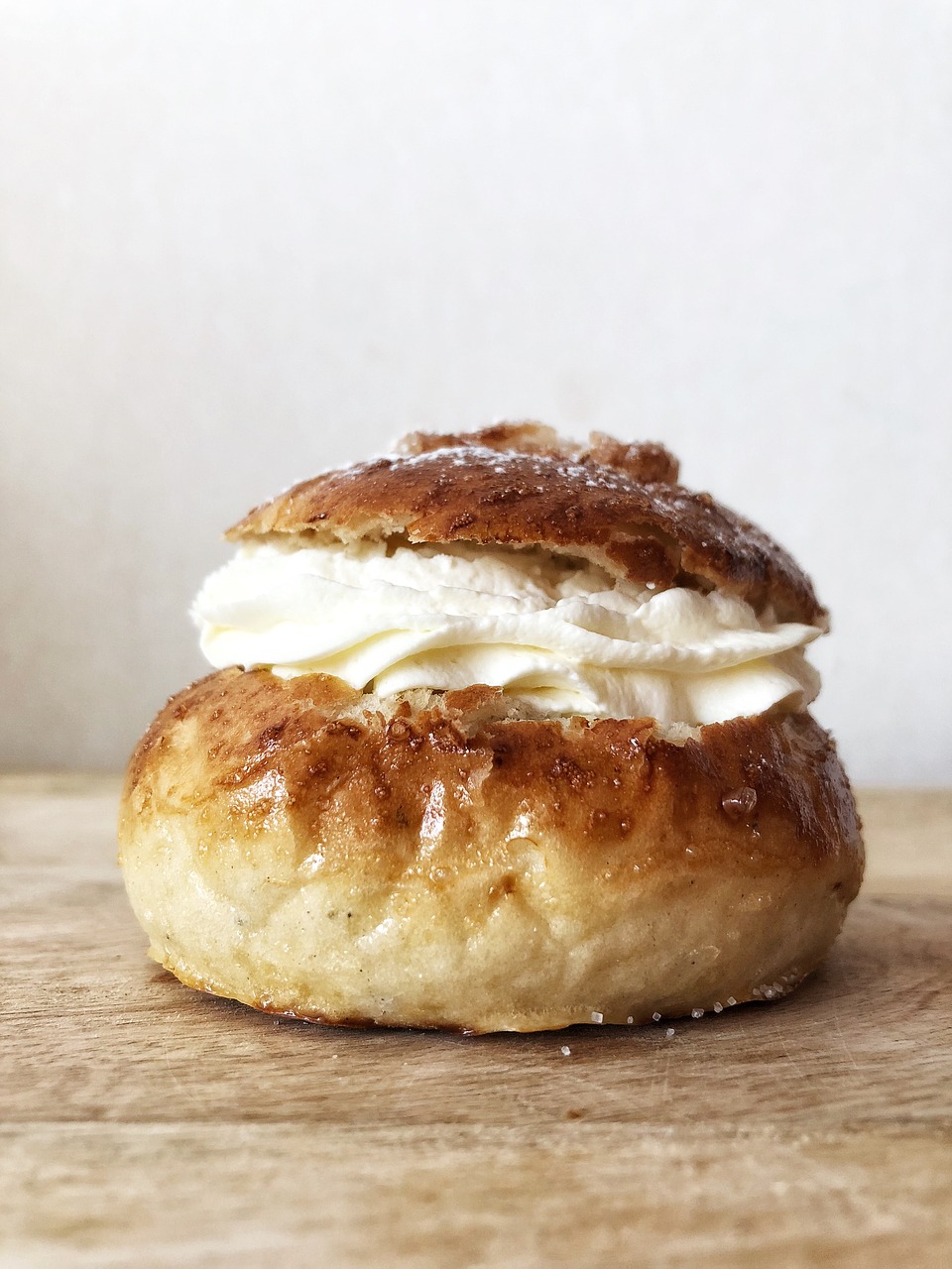shrove buns  cream bun  bun free photo