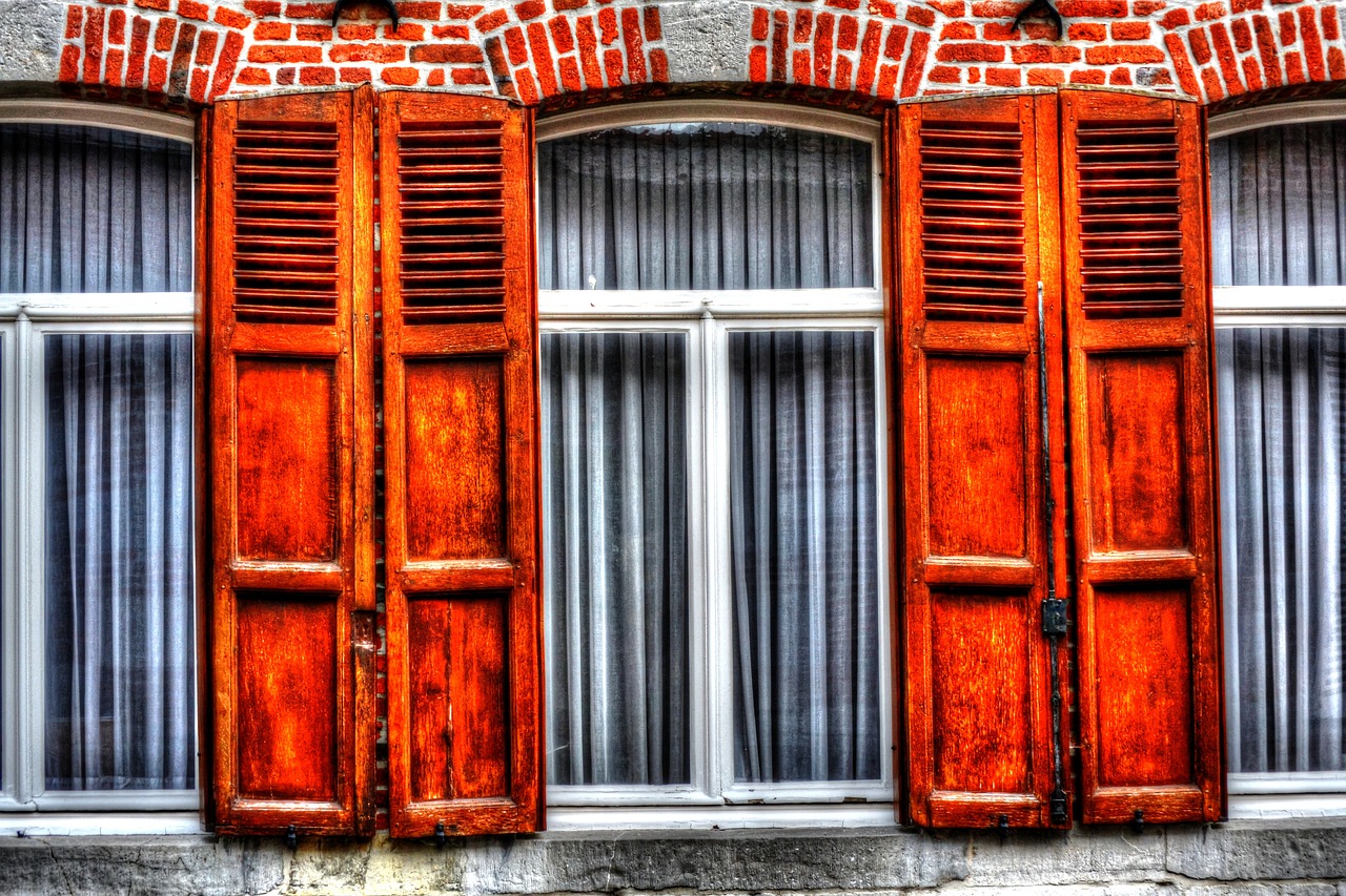 shutters window rue du feyt free photo