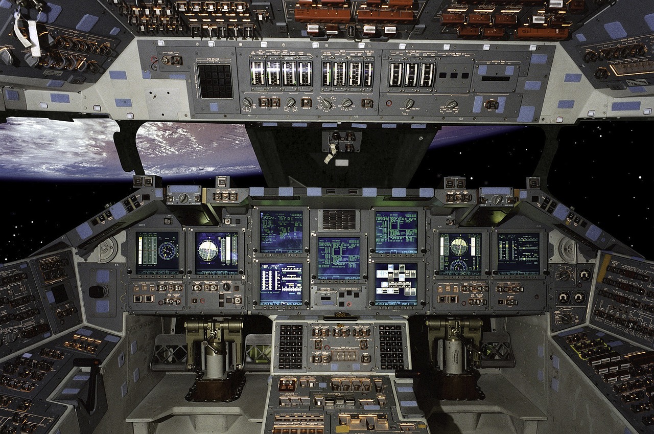 shuttle cockpit space free photo