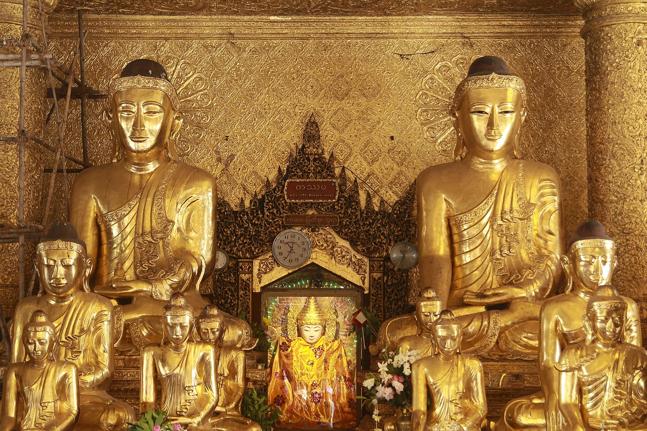 shwedagon  myanmar  pagoda free photo