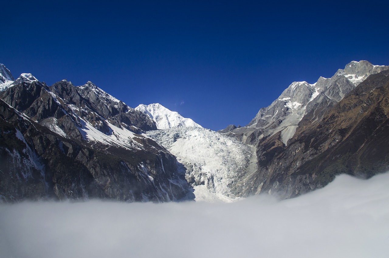 sichuan gonggar snow mountain free photo