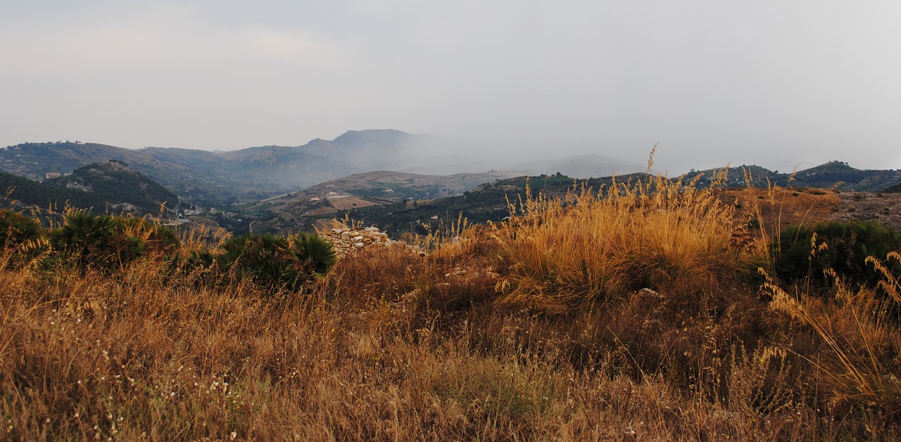 sicily before the rain grass free photo