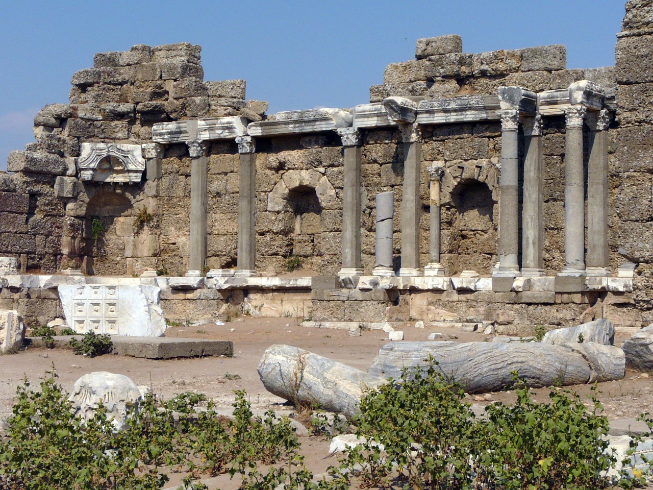 side ruins antiquity free photo