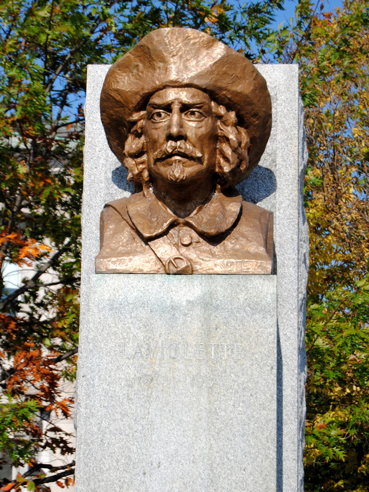 memorial statue laviolette free photo