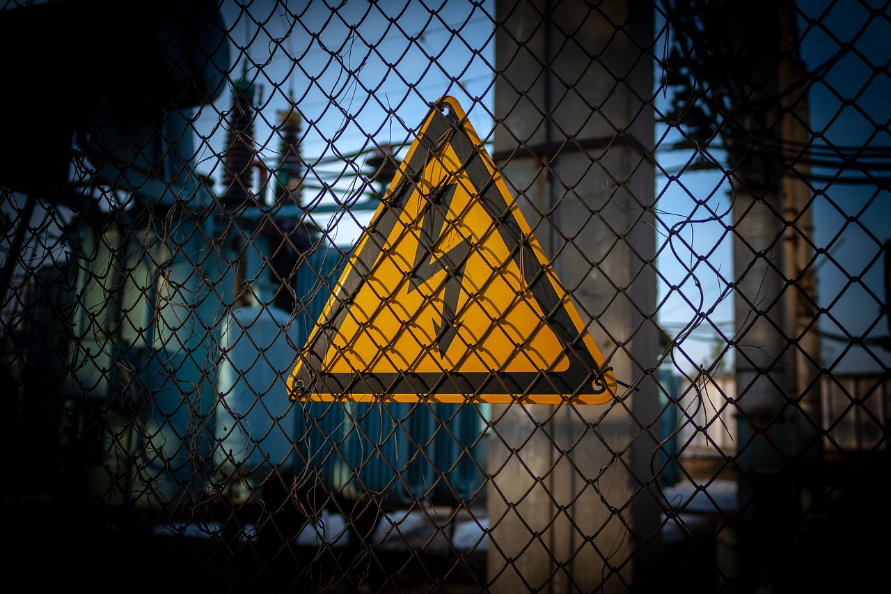 sign  high voltage  warning free photo