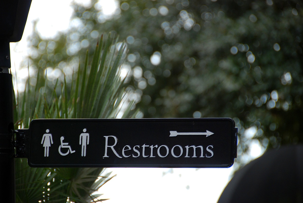 sign bathroom restroom free photo
