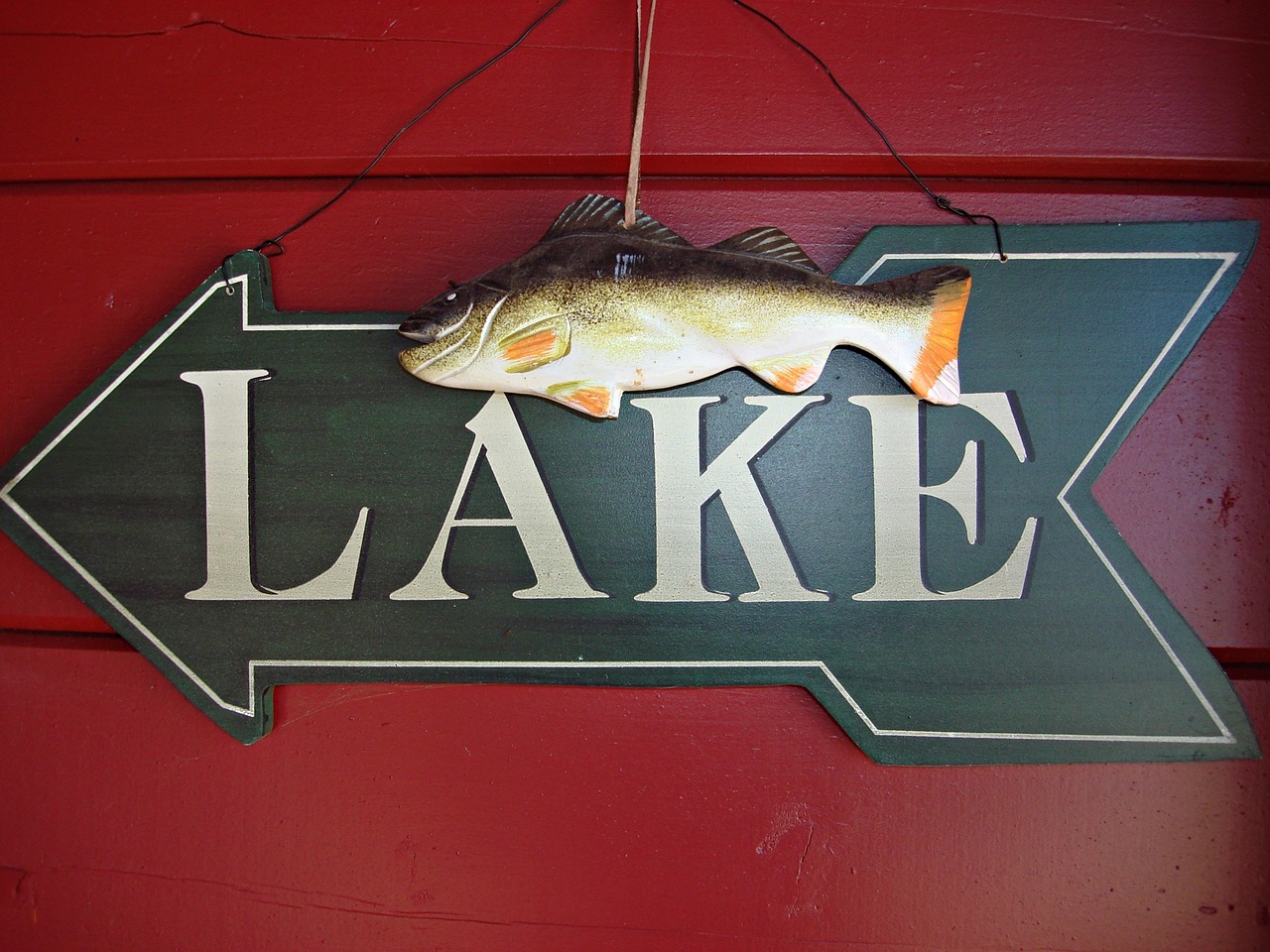 sign lake house lake free photo
