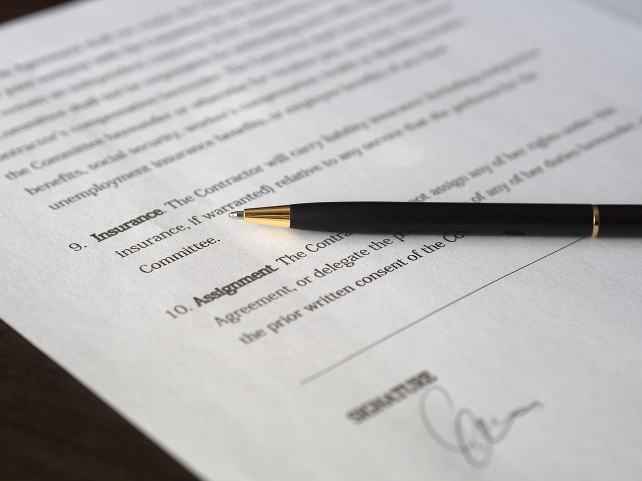 business signature contract free photo