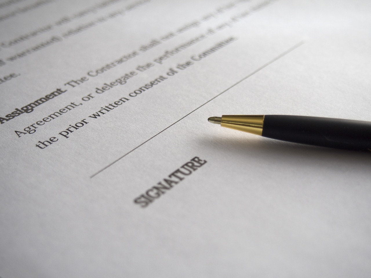 business signature contract free photo