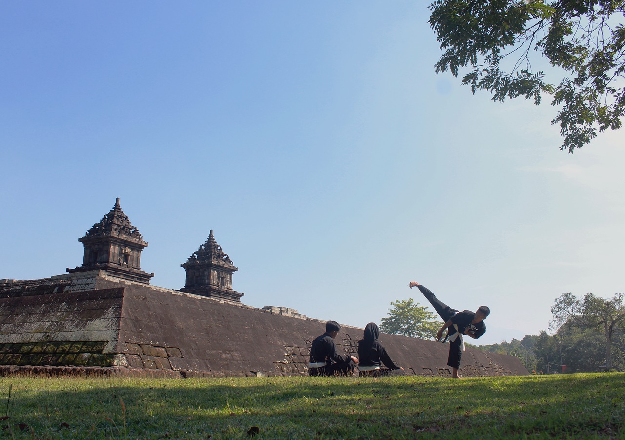 silat temple barong free photo