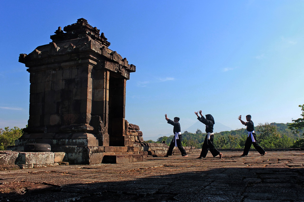 silat temple barong free photo