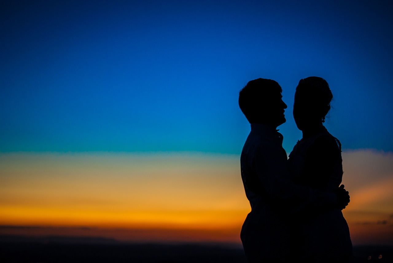 silhouette casal blue free photo