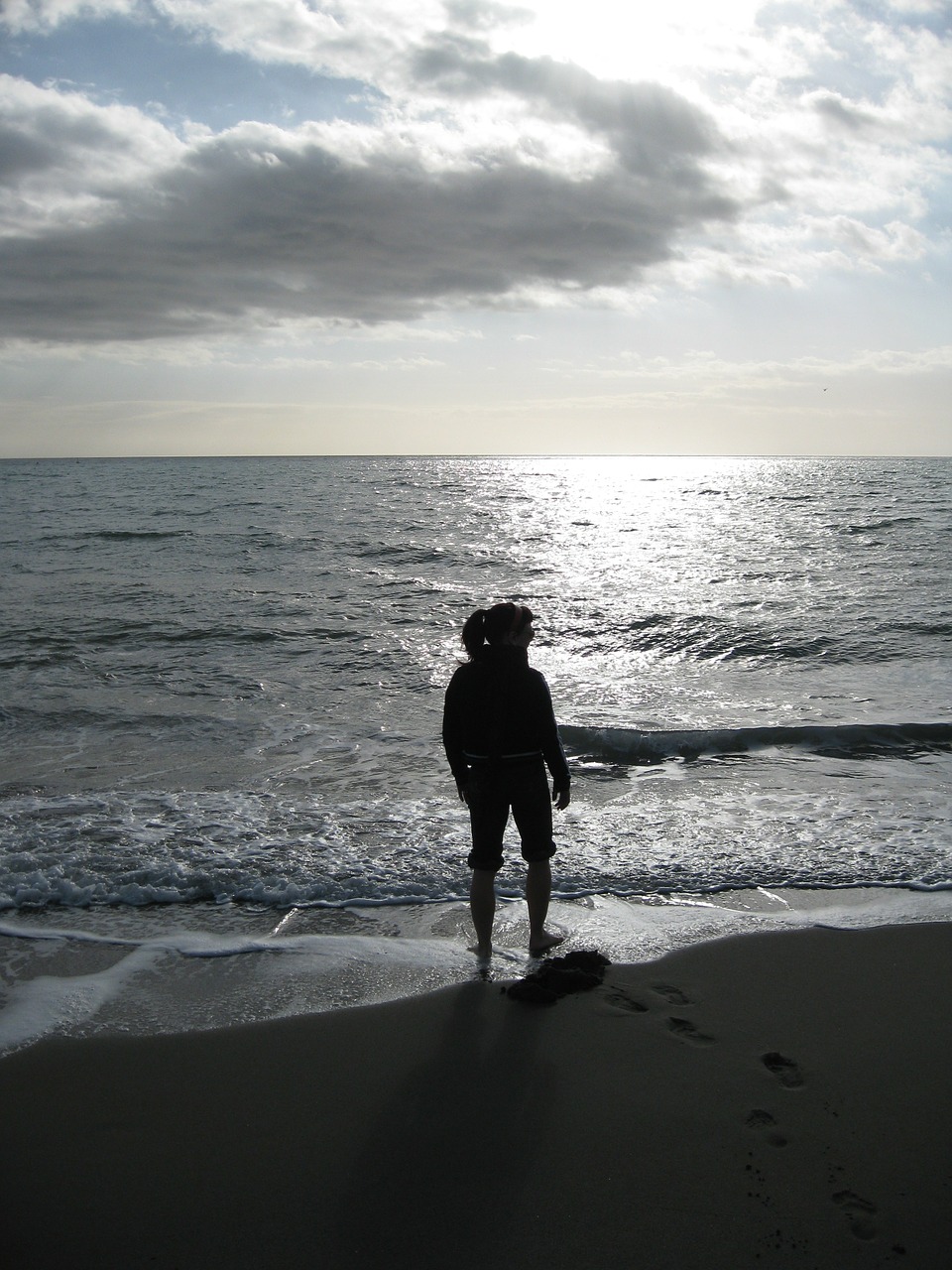 sillhoutte cloud sea beach free photo