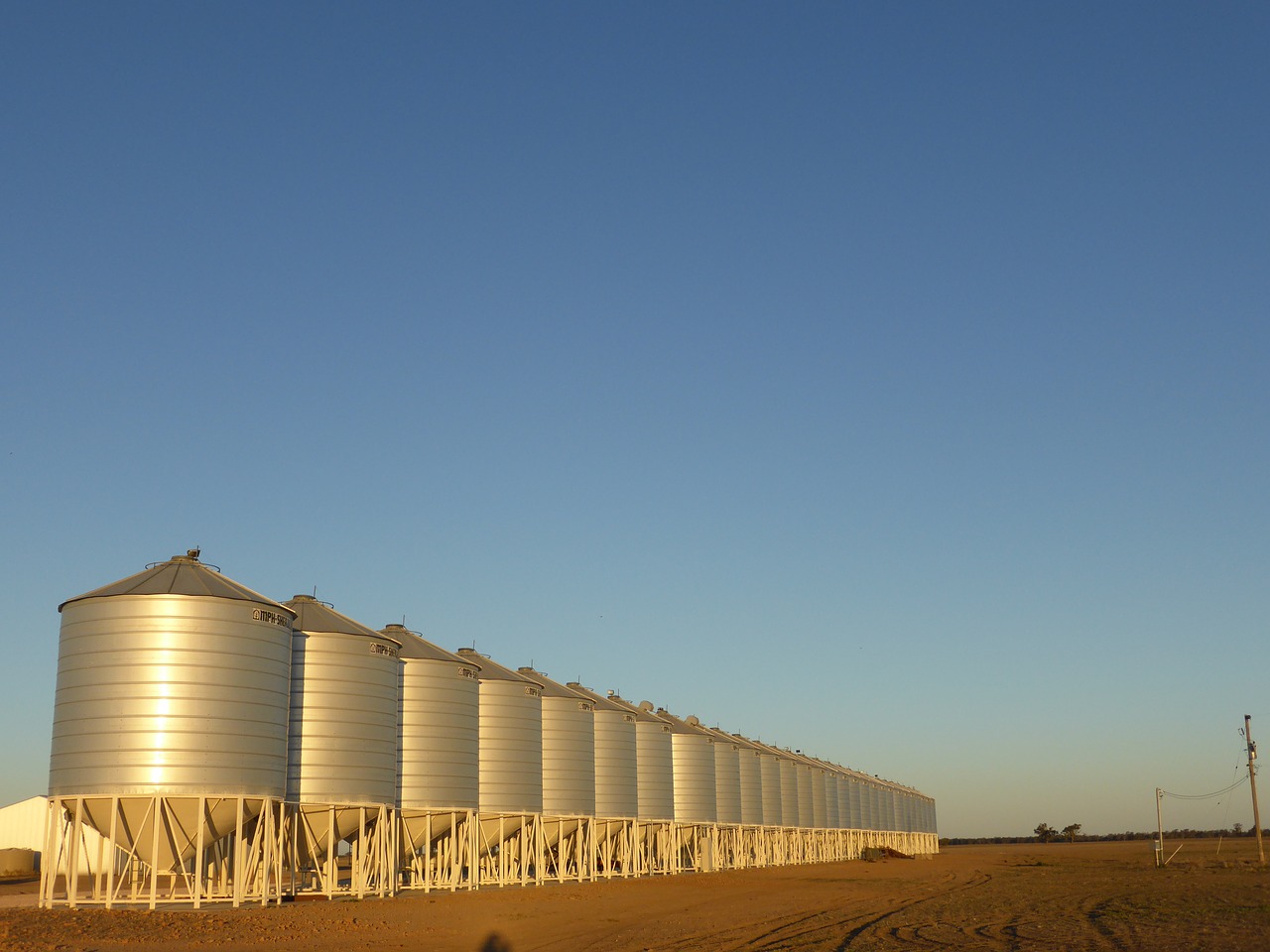 silo grain farmer free photo