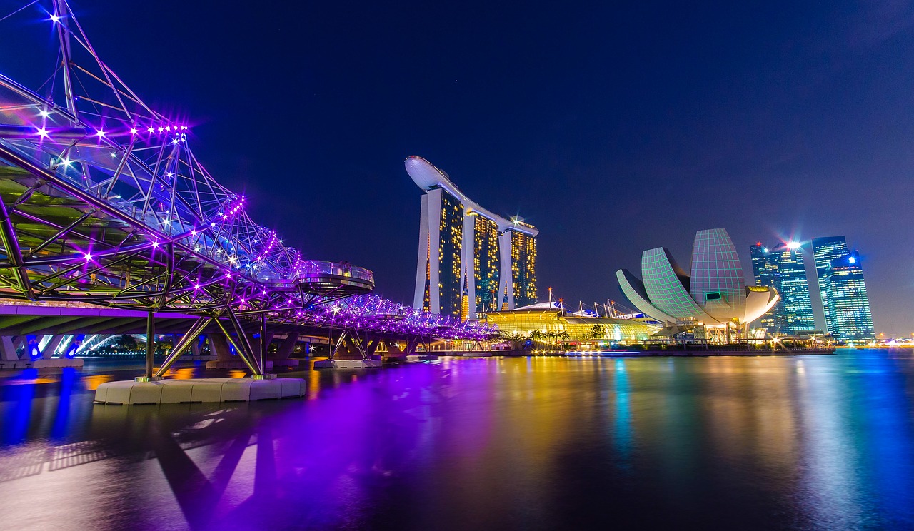 singapore marina bay helix free photo