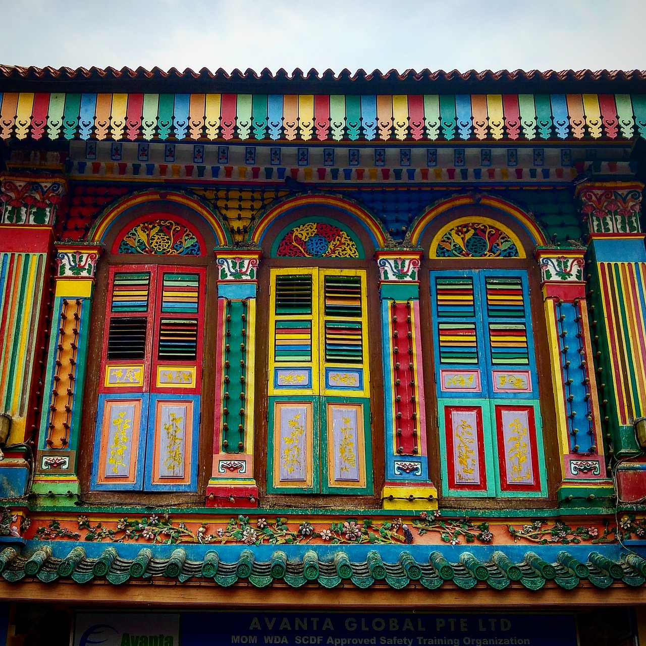 singapore house colourful free photo