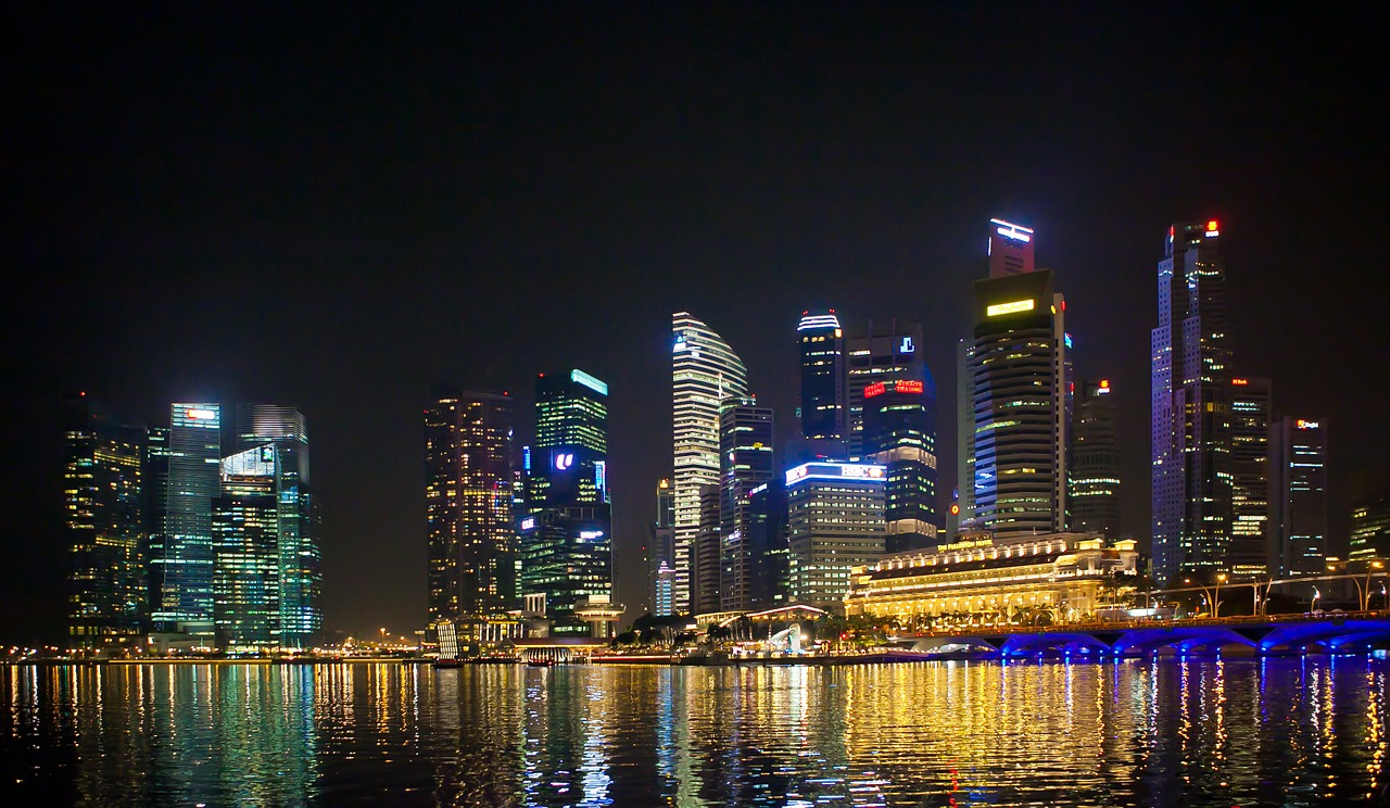 singapore commercial night view free photo