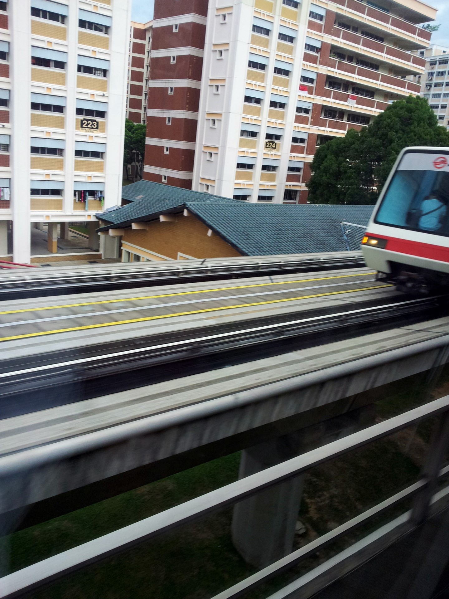 singapore lrt track free photo