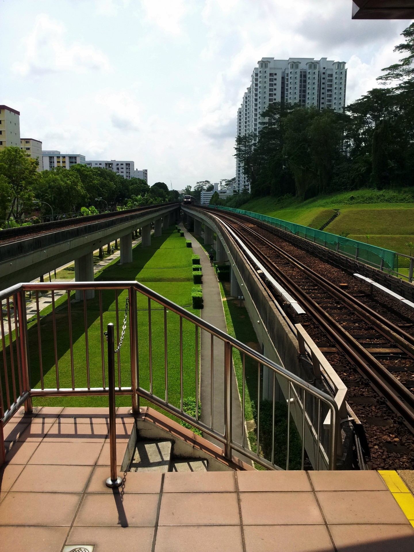 singapore mrt train free photo