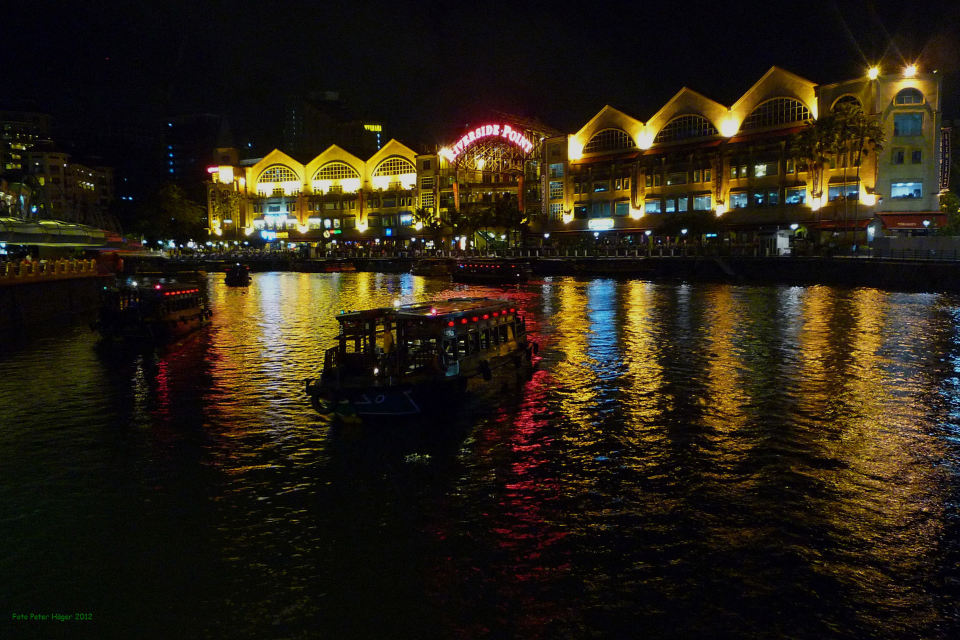 riverside-point boats singapore river free photo