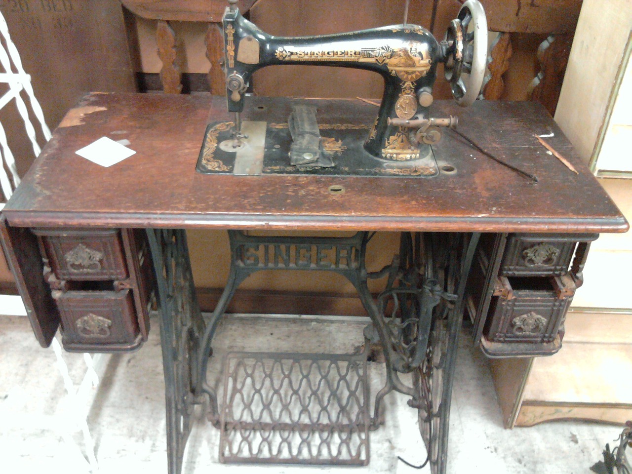 singer sewing machine free photo