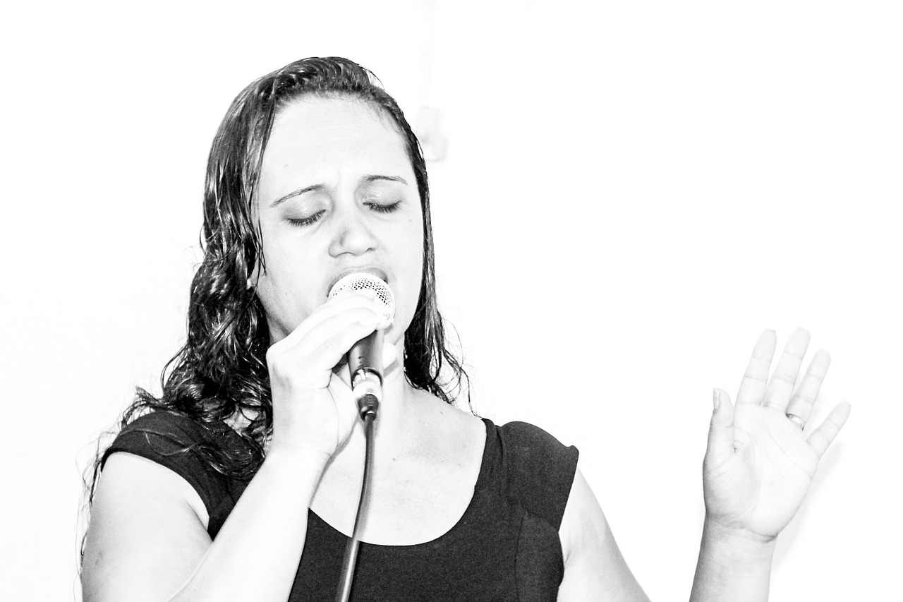 singer singing worshiping free photo