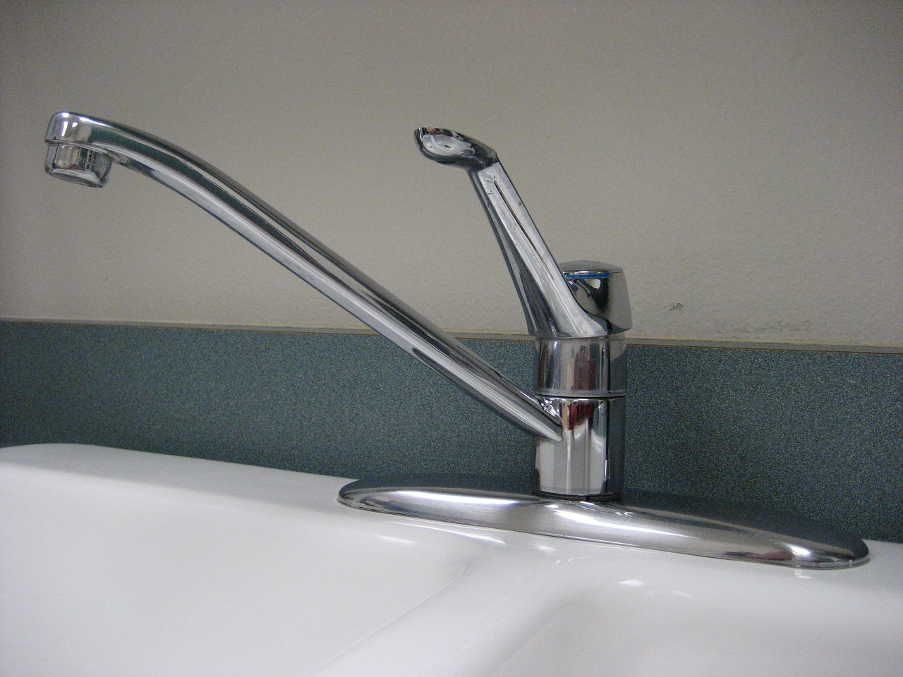 sink faucet tap free photo